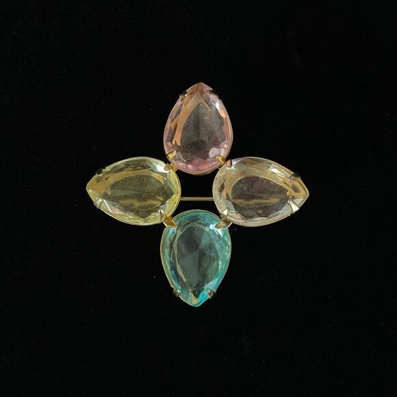 Vintage Avon Brooch Pastel Accent Teardrop Rhinestone Goldtone Signed 1.75x1.75” - Picture 1 of 5